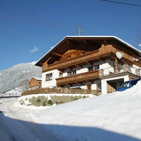 Haus Kammerlander Apartamento *