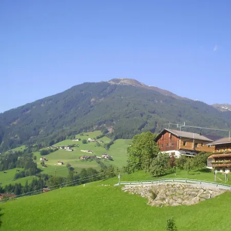 Haus Kammerlander Apartamento *
